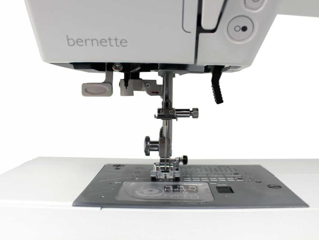 Advanced sewing capabilities with Bernette 38 Computerized Machine