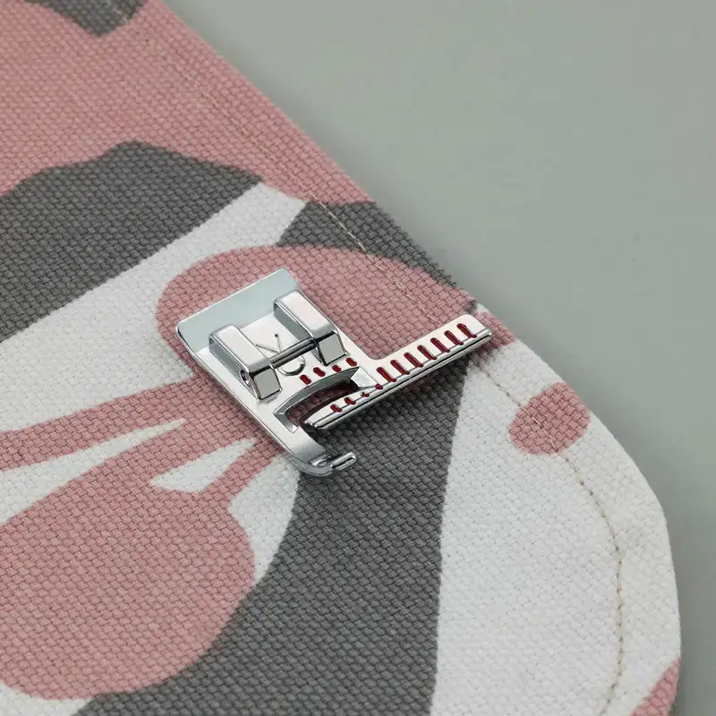 Brother Vertical Stitch Alignment Foot for professional quality vertical stitch alignment