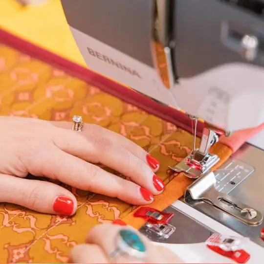 enjoy effortless piecing and topstitching with integrated dual feed system