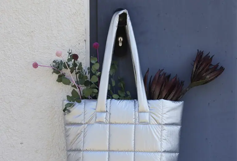 machine supports thick fabrics and multiple layers with even stitch control