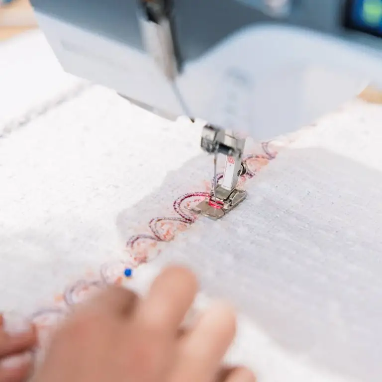 create heirloom quilts fashion pieces and crafts with expert precision