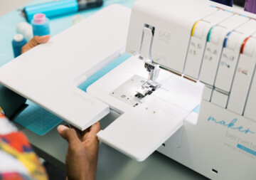bernette 68 has adjustable stitch length width and cutting blade control