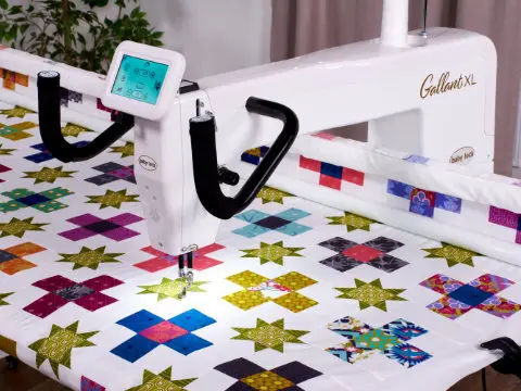 baby lock gallant xl longarm machine perfect for edge to edge quilt designs