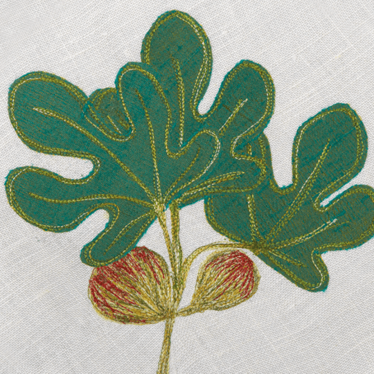 BERNINA Medium Embroidery Hoop with reliable fabric stabilization support