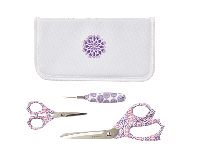 bernette 38 Yaya Han with automatic thread cutter feature