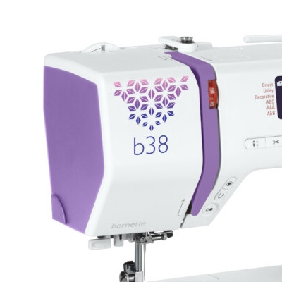 bernette 38 Yaya Han includes free bobbins and needles