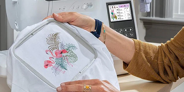 Brother SE2000 offers user friendly touchscreen operation