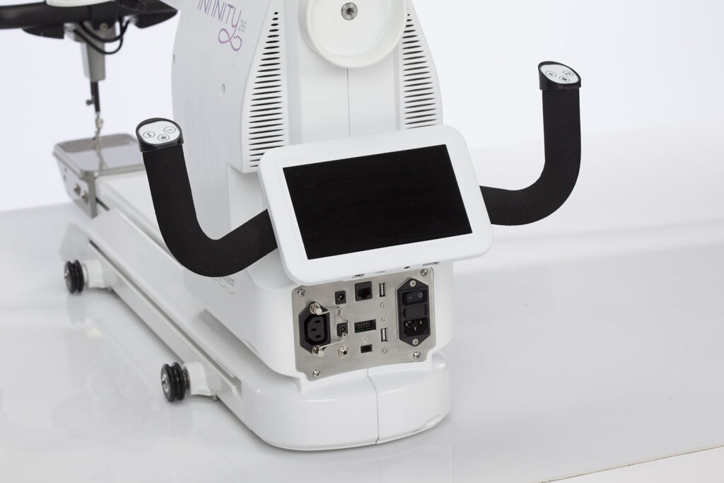 Handi Quilter Infinity 28 delivers powerful quilting performance