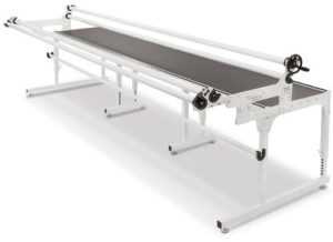 Handi Quilter Infinity 28 longarm machine with smooth stitch regulation Handi Quilter Infinity 28 delivers strong reliable output
