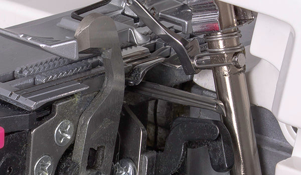 Janome MyLock 654D Sailing Line perfect for stretch seams