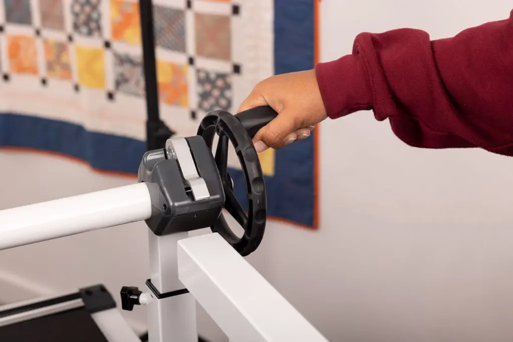 Grace Company Quilters Evolution Elite Rolling Frame includes quilting hardware