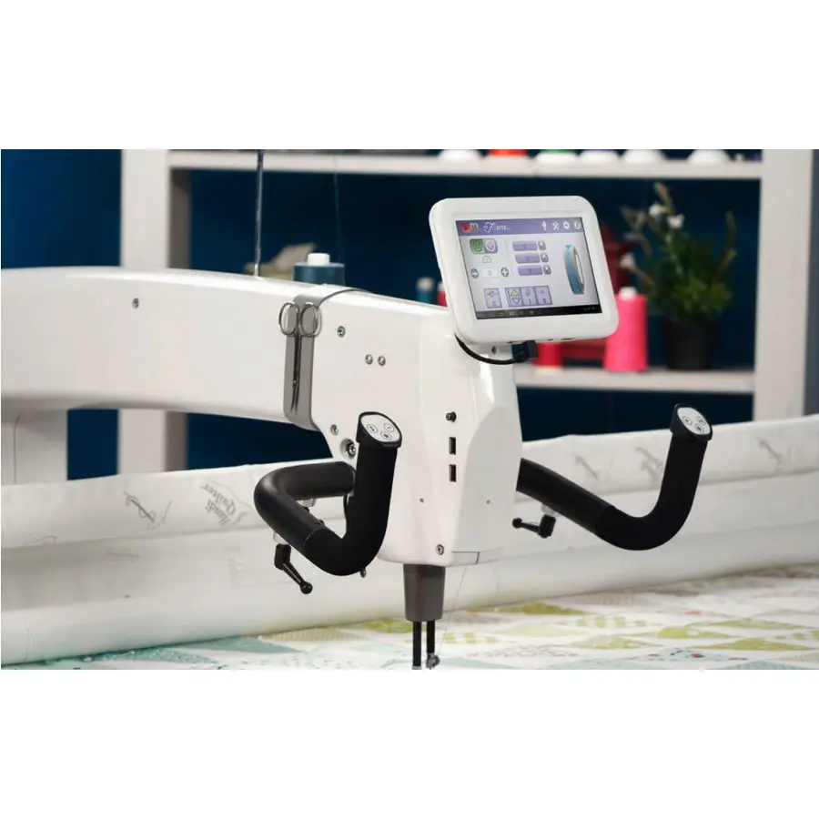 Handi Quilter Amara 24 longarm quilter machine with adjustable speed