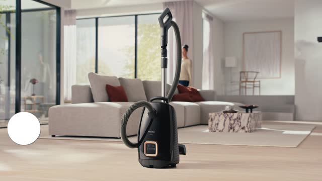 Miele Guard L1 Cat Dog includes onboard accessory storage system