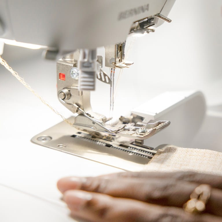 BERNINA L 660 Overlock for sale brand new serger today